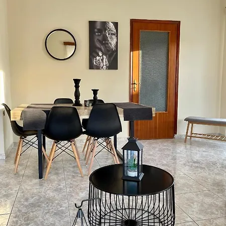 Orange Apartment Chania (Crete)